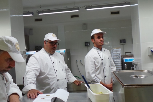 20120107-08361818048020-82AB-7A3D-5350-231A6699CBDA.jpg
