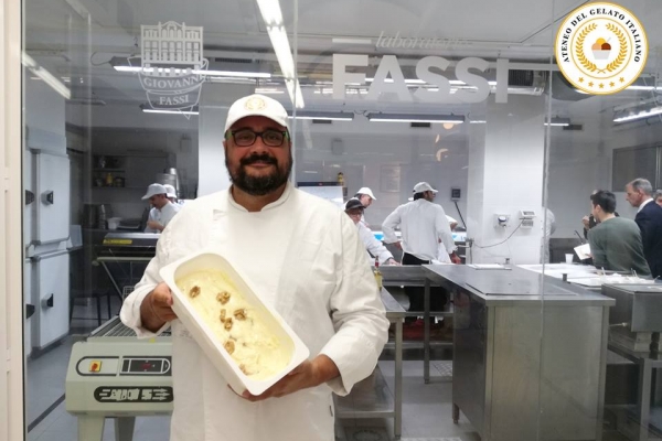ateno-del-gelato-corso-gelateria-0701BB9CE9-7672-5D92-7743-FDE215876014.jpg